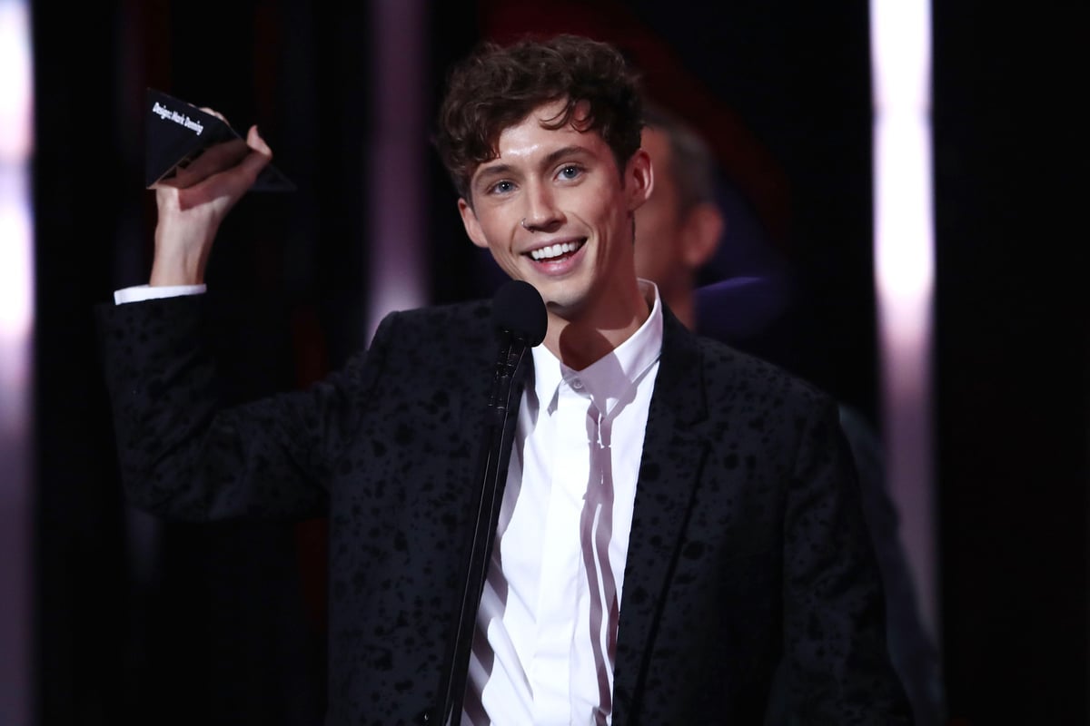 2016 ARIAs: Flume, Troye, dominate; Hall of Famers perform