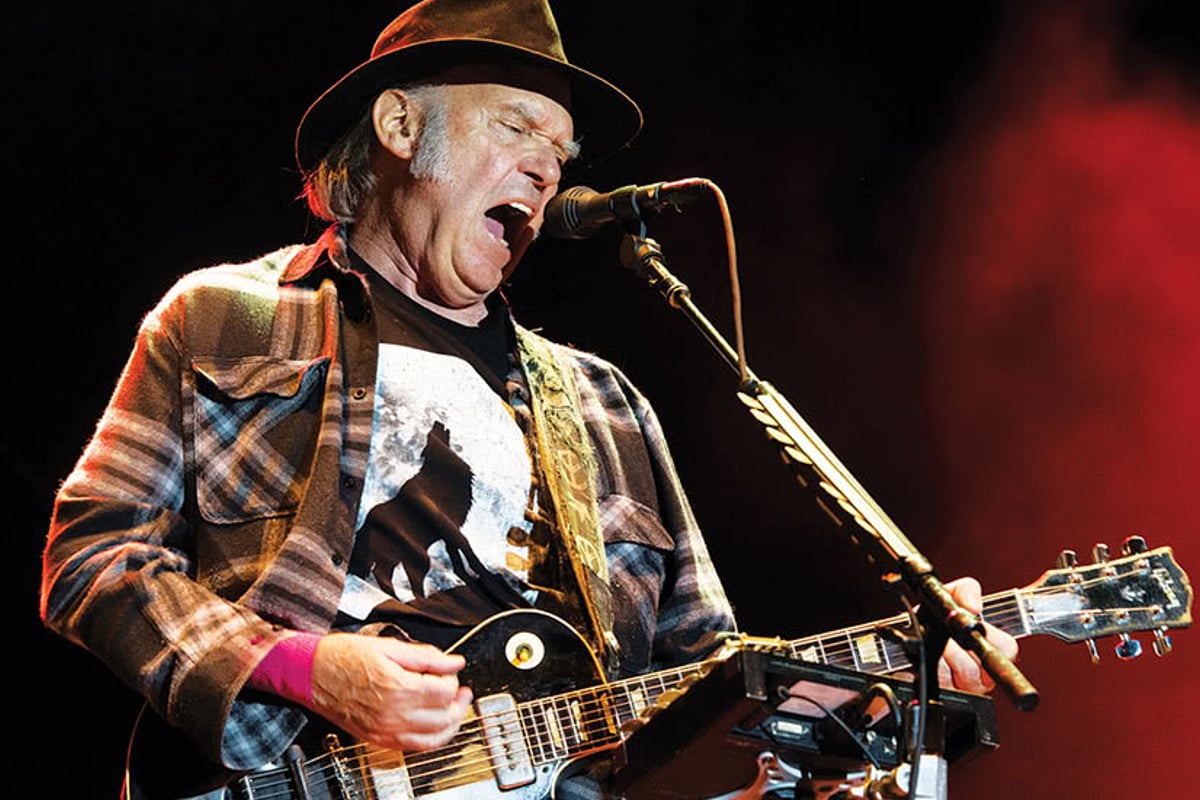 Neil Young Surprisingly Invites Donald Trump to World Tour