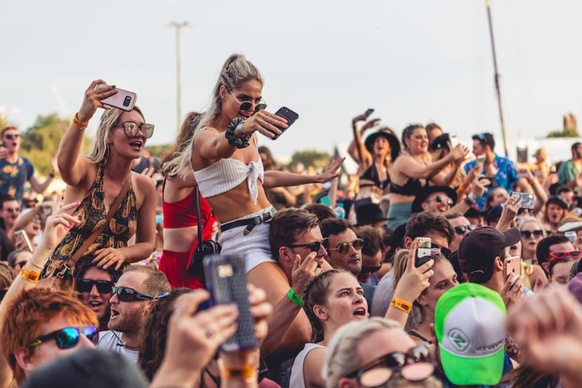 Tinder Brings Festival Mode Back to Australia