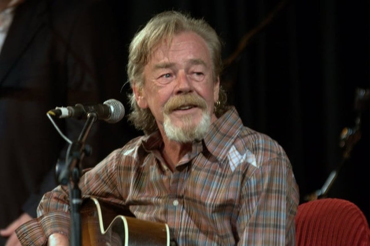 Late bluesman Dutch Tilders’ recording to raise money for roadies