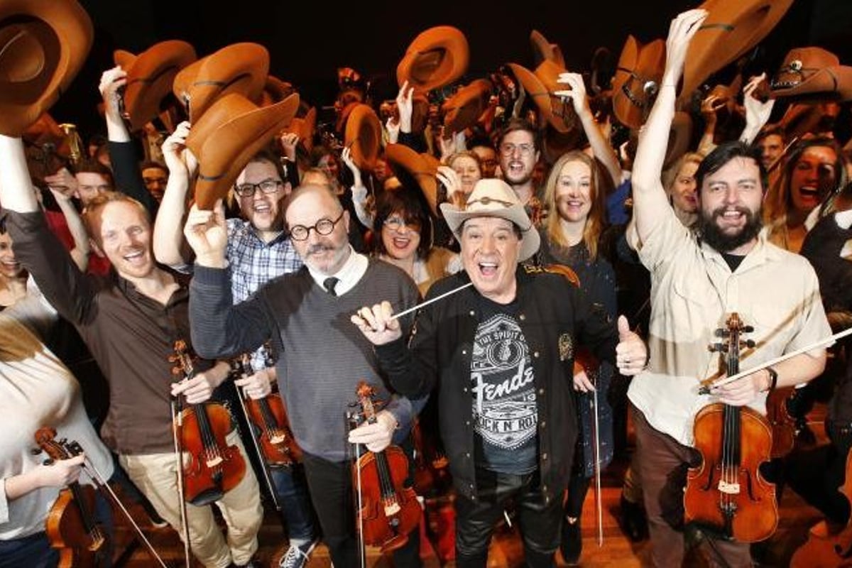 Molly Meldrum conducts Melbourne Symphony Orchestra