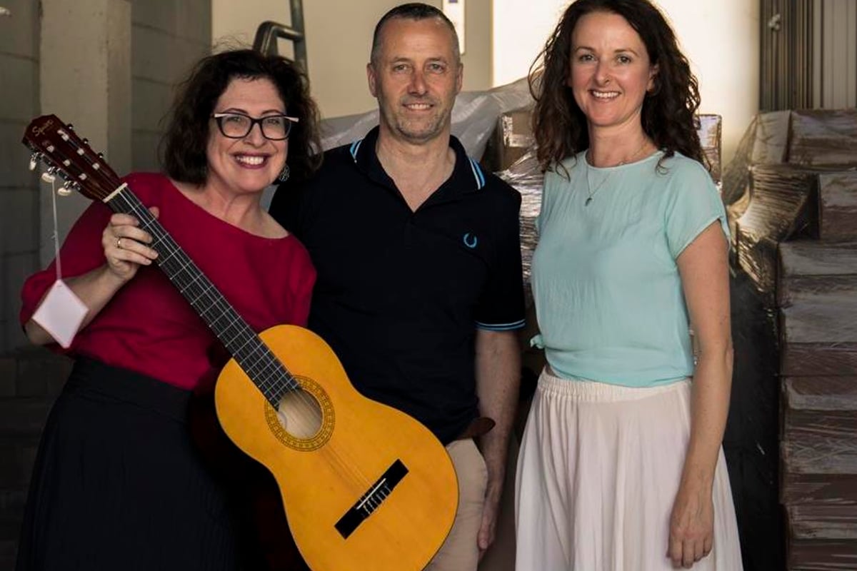 Fender donates 300 acoustic guitars to Aussie schools