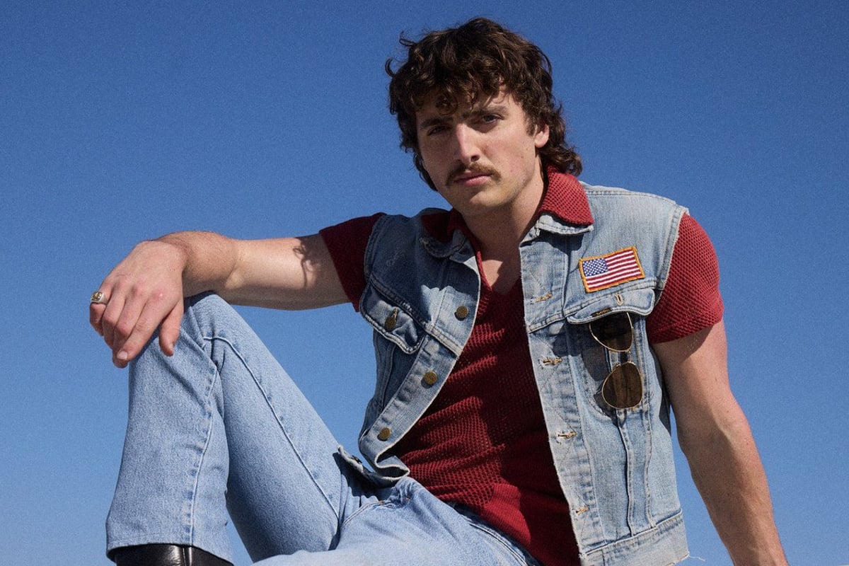 Benson Boone Bags Top Spot on ARIA Chart with ‘American Heart’