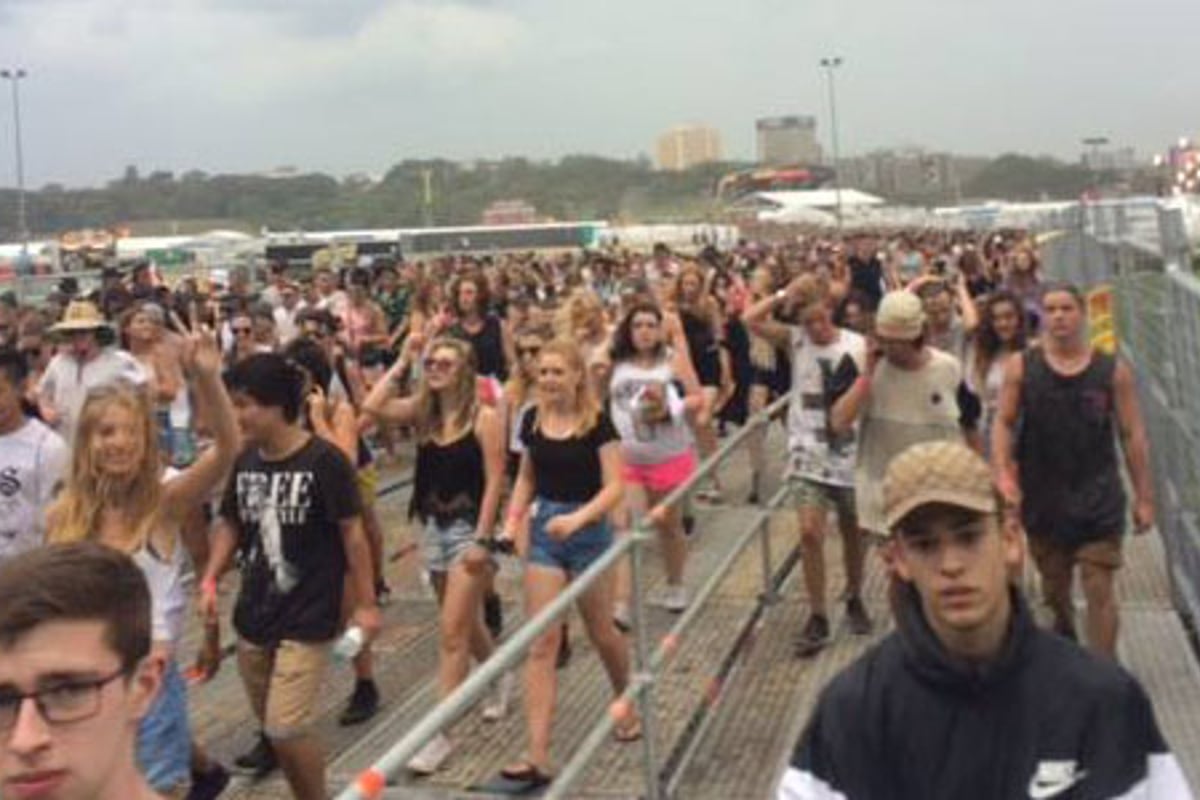 Severe weather halts two Sydney festivals