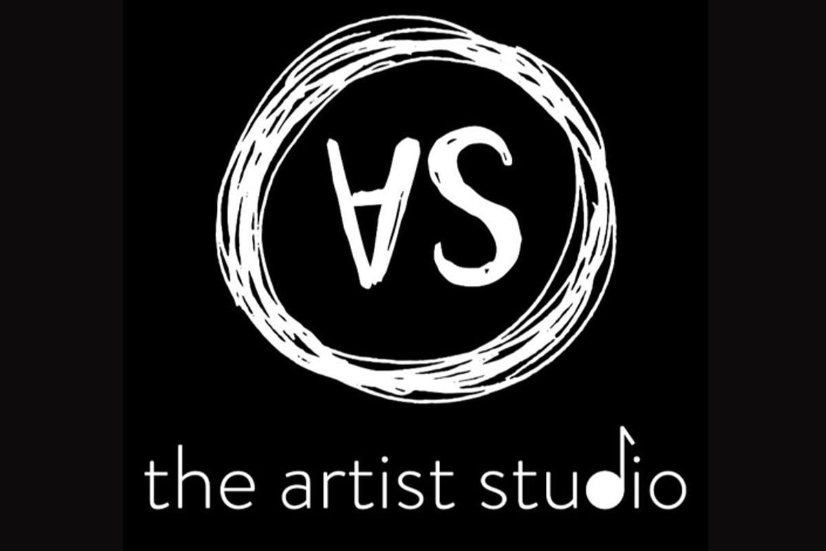 Two local artists launch artist development school