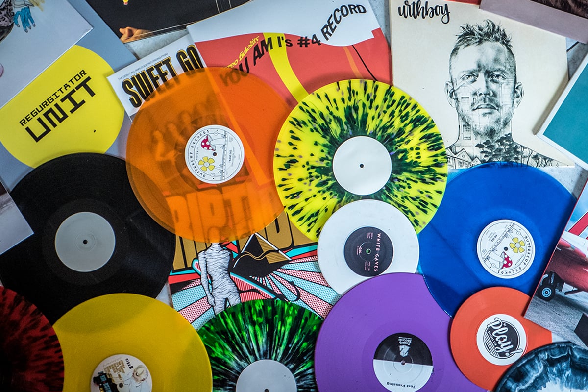 Vinyl continues to outpace CD sales in first half of 2021 [report]