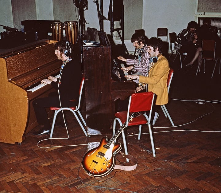 洋楽 beatles sgt. pepper's ... abbey road A143fBDBojL._UF1000,1000_QL80_.jpg