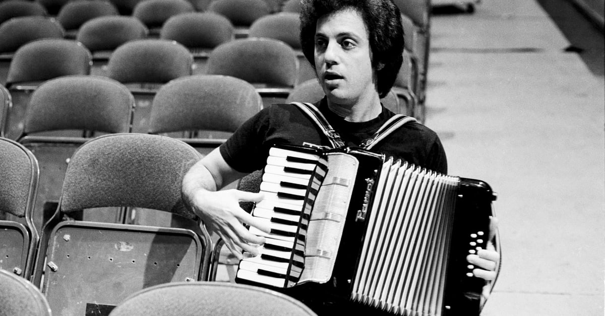 New Billy Joel Box Set Spotlights Seventies Albums, Unreleased Live LP