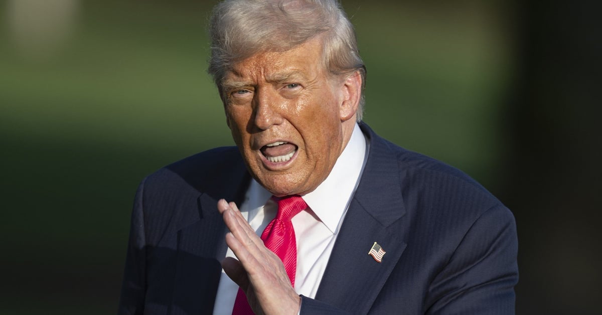 Donald Trump Battles Australian Journalist Outside White House