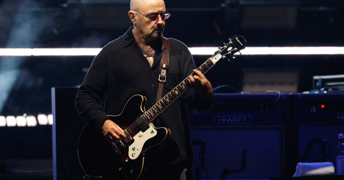 Oasis Guitarist Bonehead to Miss Australia Shows for Prostate Cancer Treatment