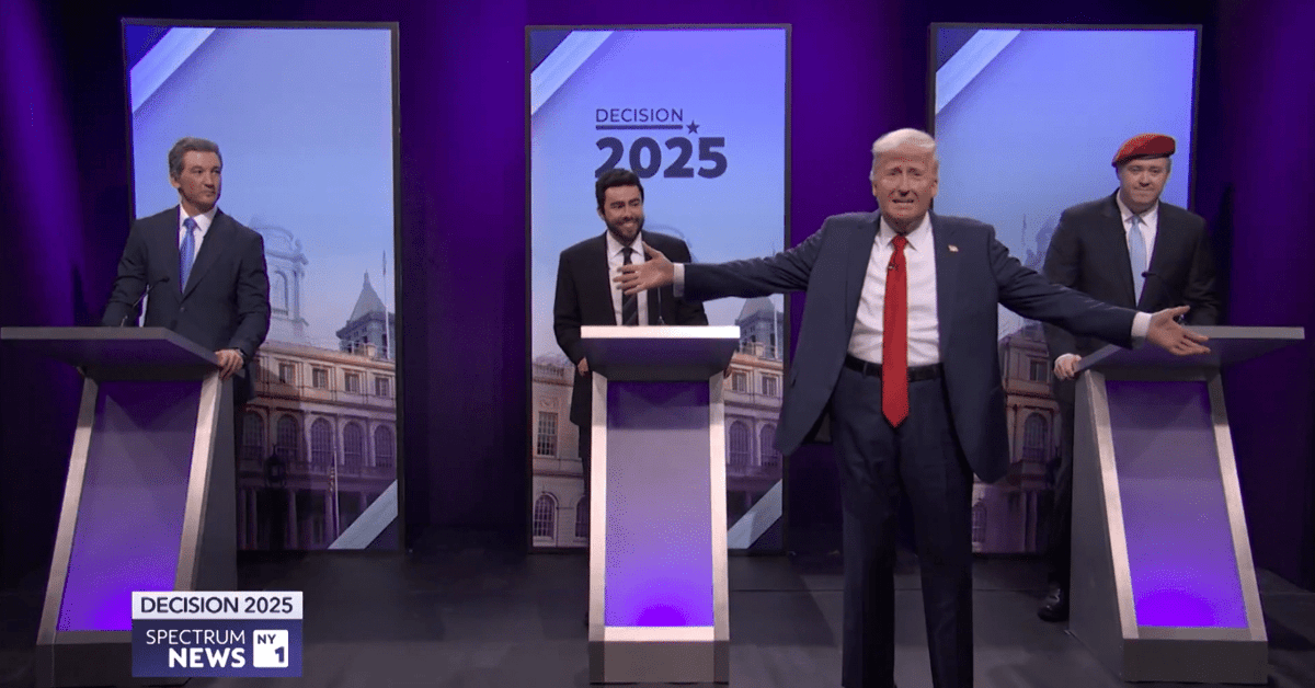 'SNL' Cold Open: Trump Crashes NYC Mayoral Debate
