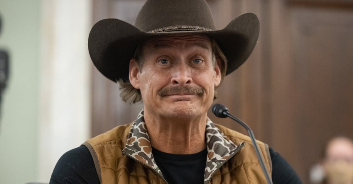 Pete Hegseth Thanks Kid Rock While Lifting Helicopter Pilots’ Suspensions Over Fly-by at Musician’s Home