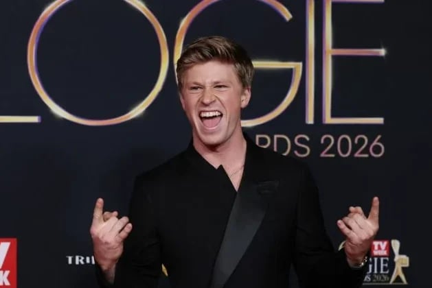 Photo: au.rollingstone.com Karl Stefanovic Reacts to Robert Irwin's 'Far Right' Logies Roast