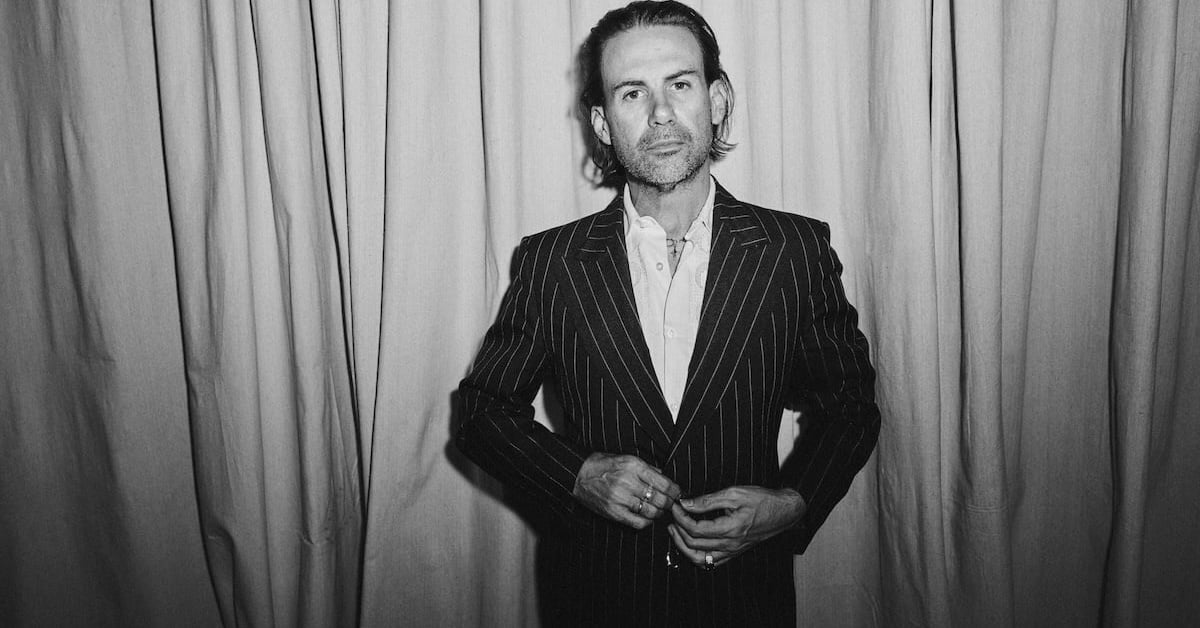 Phil Jamieson Cancels Remainder of Tour After On-Stage Accident