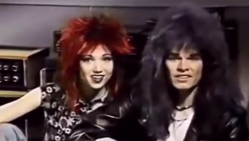 Check out this '90s commercial for a punk album featuring zero