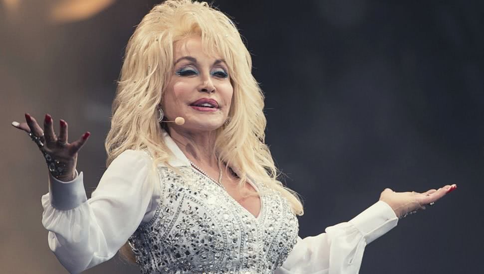 Why Dolly Parton Is Missing the Honorary Oscars