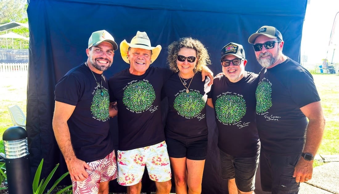 Australia Lights Up for Ausmusic T-Shirt Day