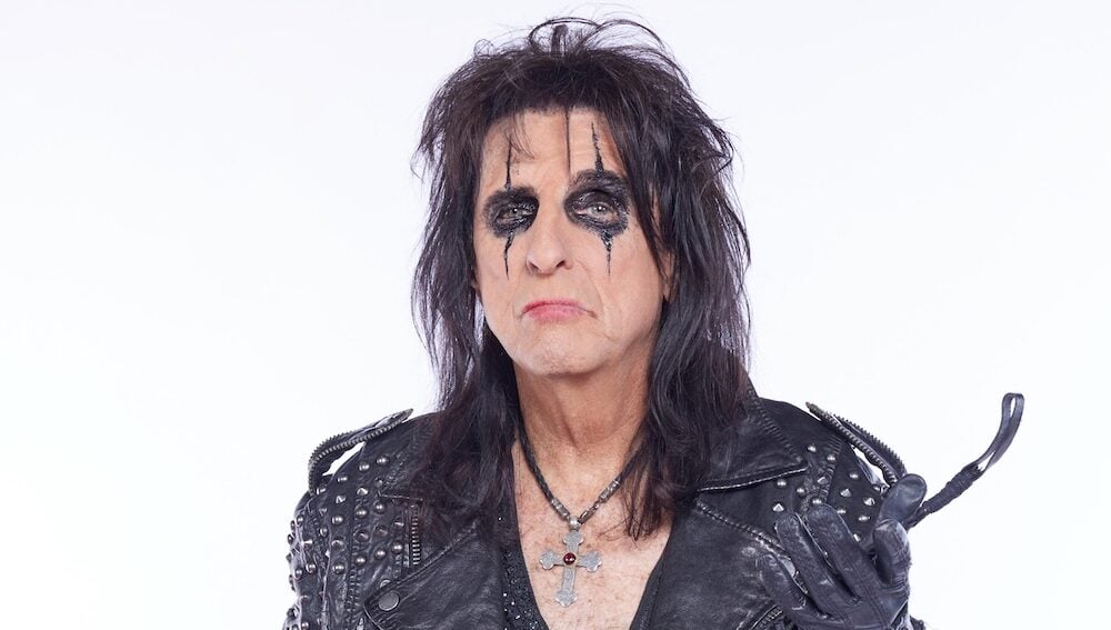 Alice Cooper to Release New Memoir 'Devil on My Shoulder'
