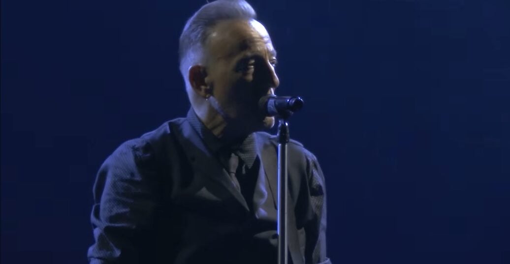 Bruce Springsteen Shares Videos from US Tour