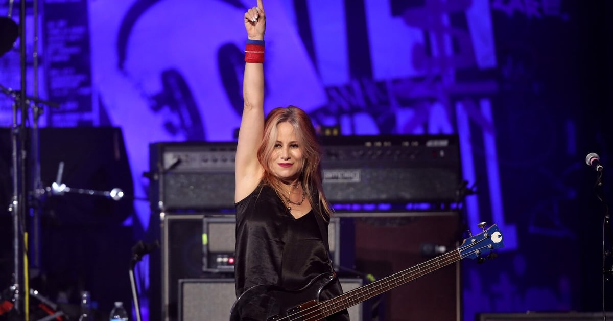L7 Bassist Jennifer Finch Diagnosed With Brain Cancer