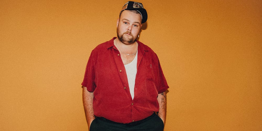 Brad Cox Signs With Warner Music Australia