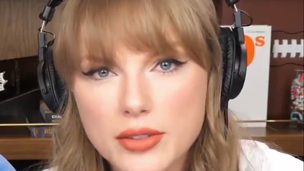 Taylor Swift Pokes Fun at 'Male Sports Fans' on 'New Heights' Podcast