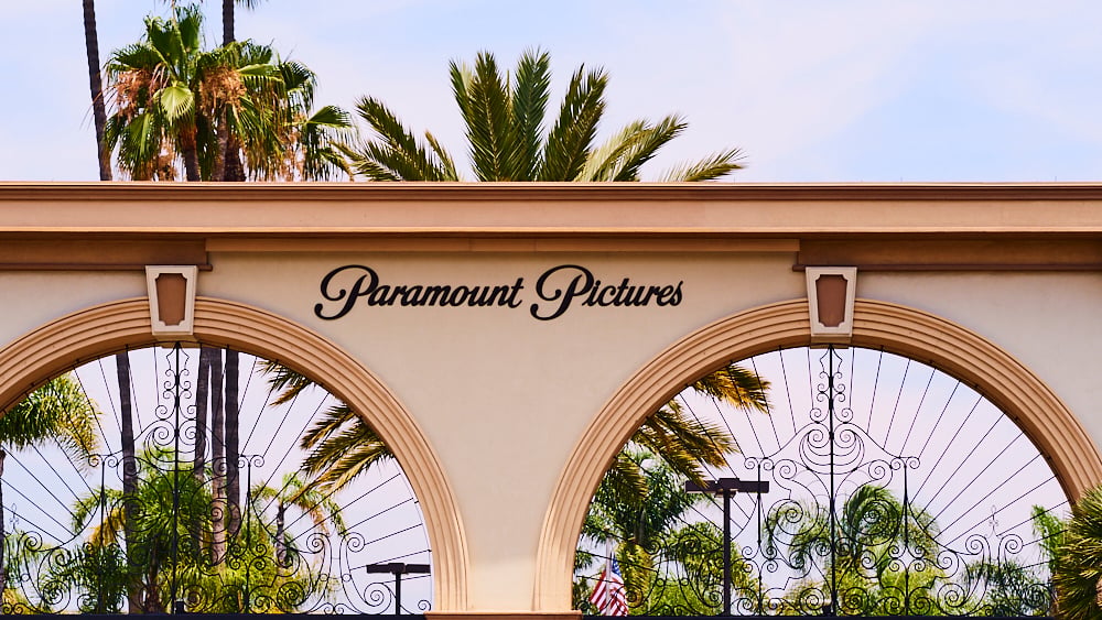 Paramount Condemns Israeli Film Boycott After Emma Stone, Joaquin ...