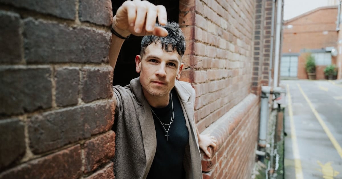 Michael Paynter to Play John Farnham in ‘Whispering Jack’ Musical