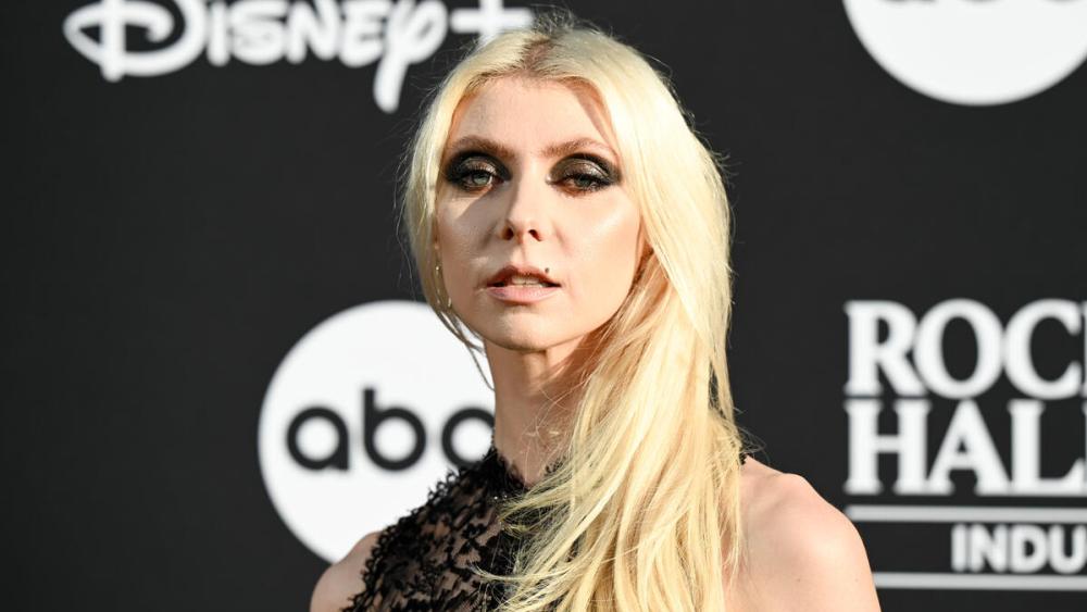 Taylor Momsen Hospitalised for Spider Bite While on AC/DC Tour — Two Years After a Bat Bit Her on AC/DC Tour