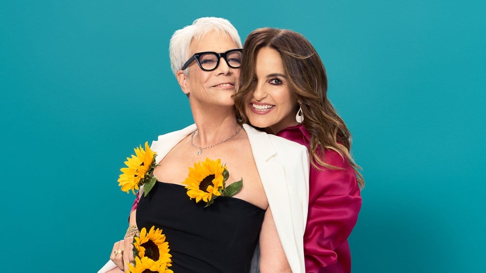 ‘We’re Sisters From Another Mother’: Jamie Lee Curtis and Mariska Hargitay on Their Deep Hollywood Bond and ‘Law & Order: SVU’ Finally Being Run by a Woman After 26 Years