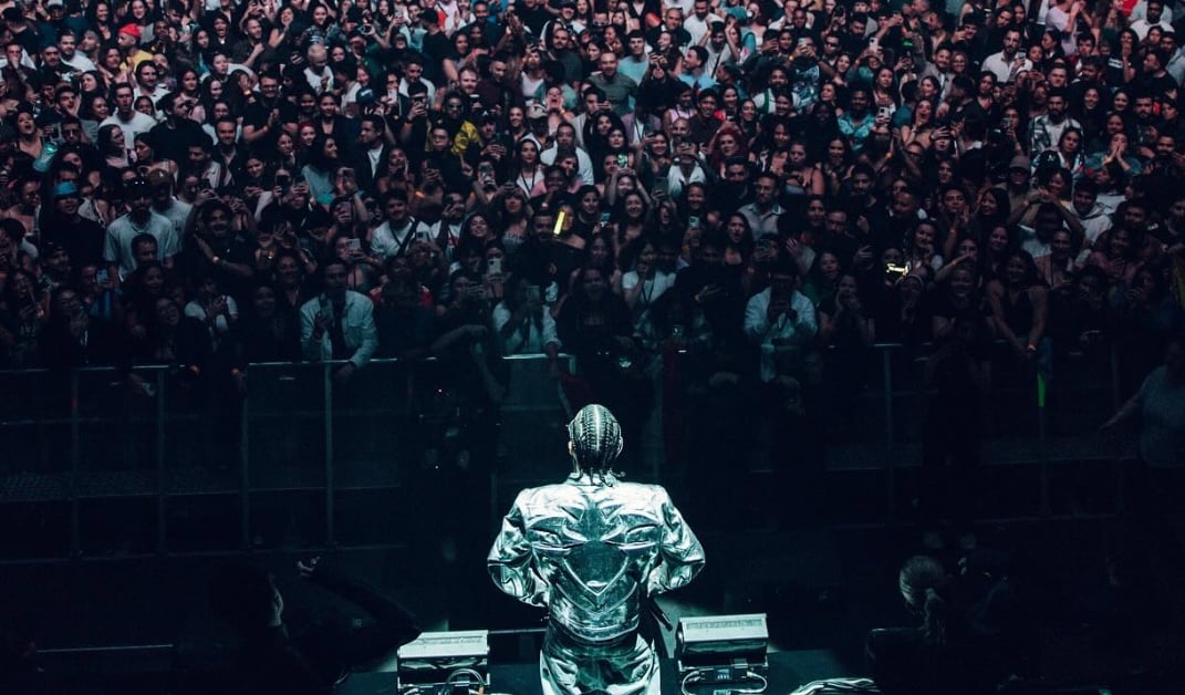 J Balvin Reminds Melbourne Why He's the Prince of Reggaeton