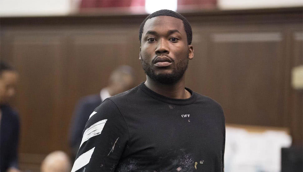 Twitter went in on an old Meek Mill tweet about war