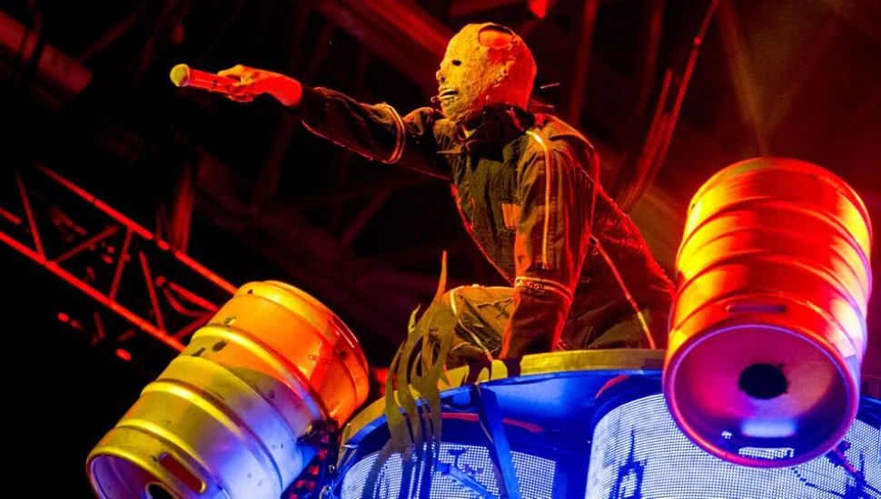 Tortilla Man of Slipknot cut his head open on drums midperformance