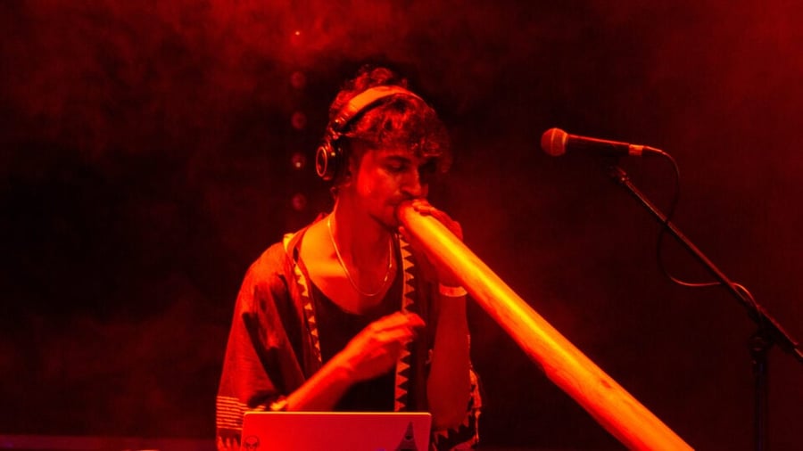 Didgeridoo artist hot sale
