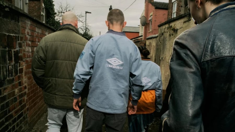 デパート 送料無料 the Back Brings Umbro Iconic Years 30 After Top Drill トップス