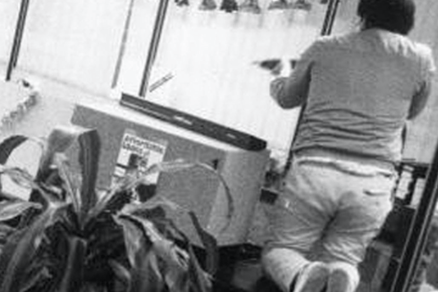 frank at australia post killing