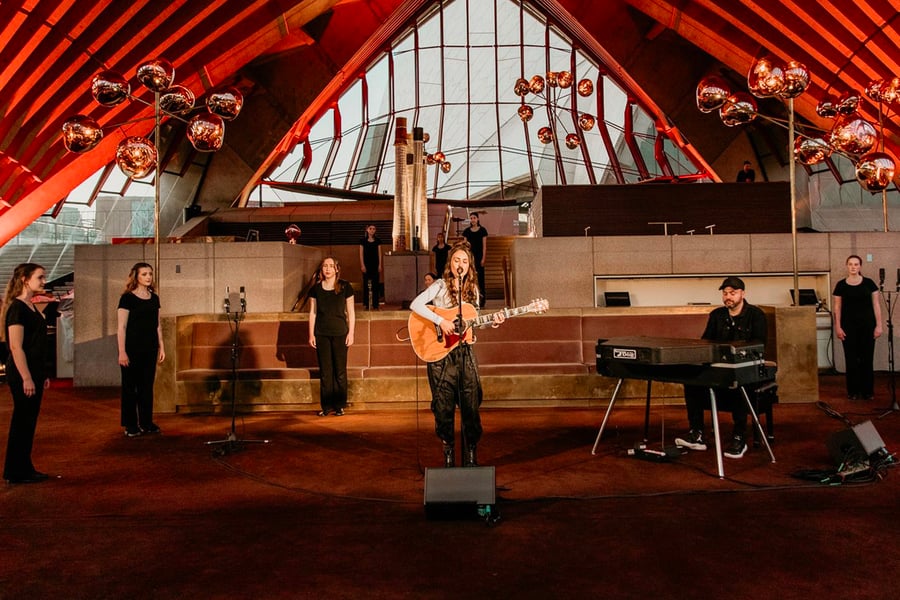 Image of Amy Shark performing for 'The Sound'