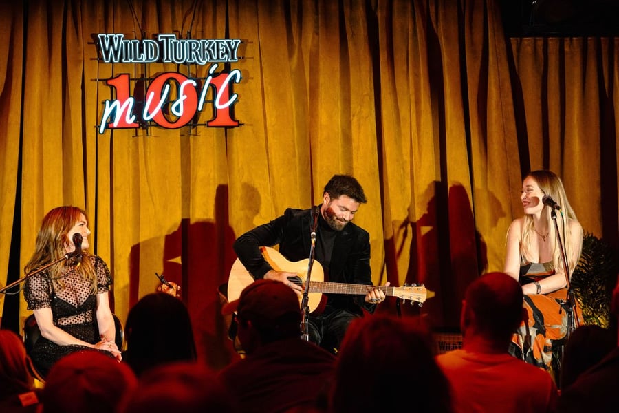 Angus & Julia Stone and Maddy Herbert - Wild Turkey 101 Music