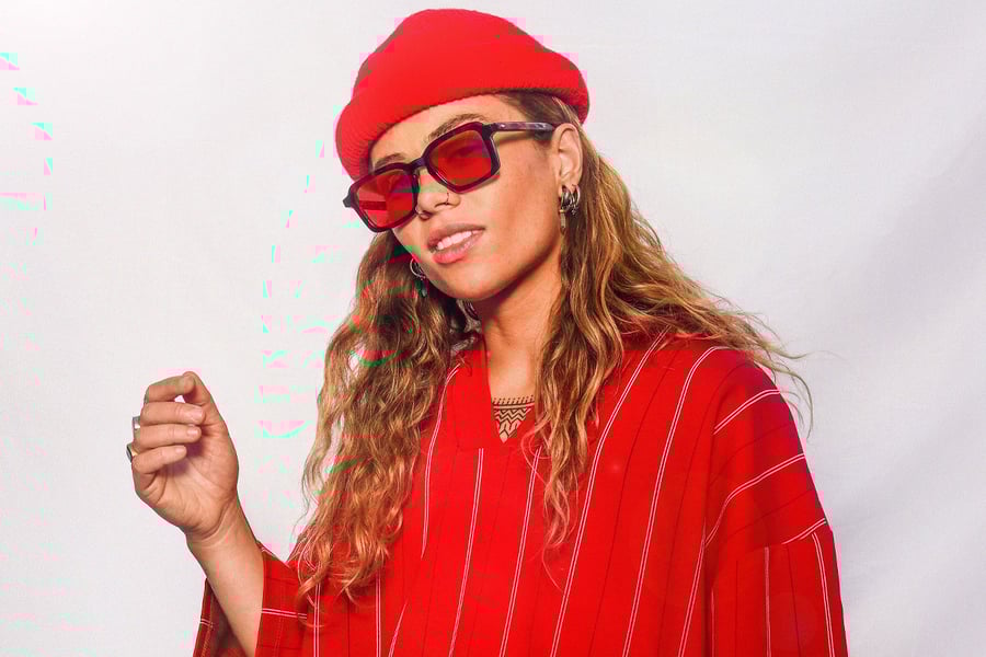 Image of Tash Sultana.