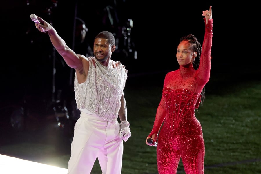 Usher and Alicia Keys at the Super Bowl halftime show