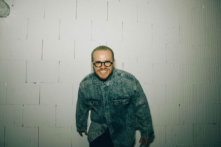 Sam Fischer's new single 'LOVELIFE' is out now