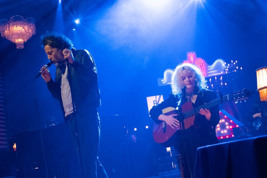 Jessica Pratt and Destroyer on Everybody's Live