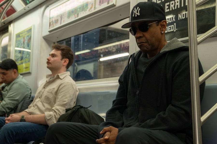 Denzel Washington in Highest 2 Lowest