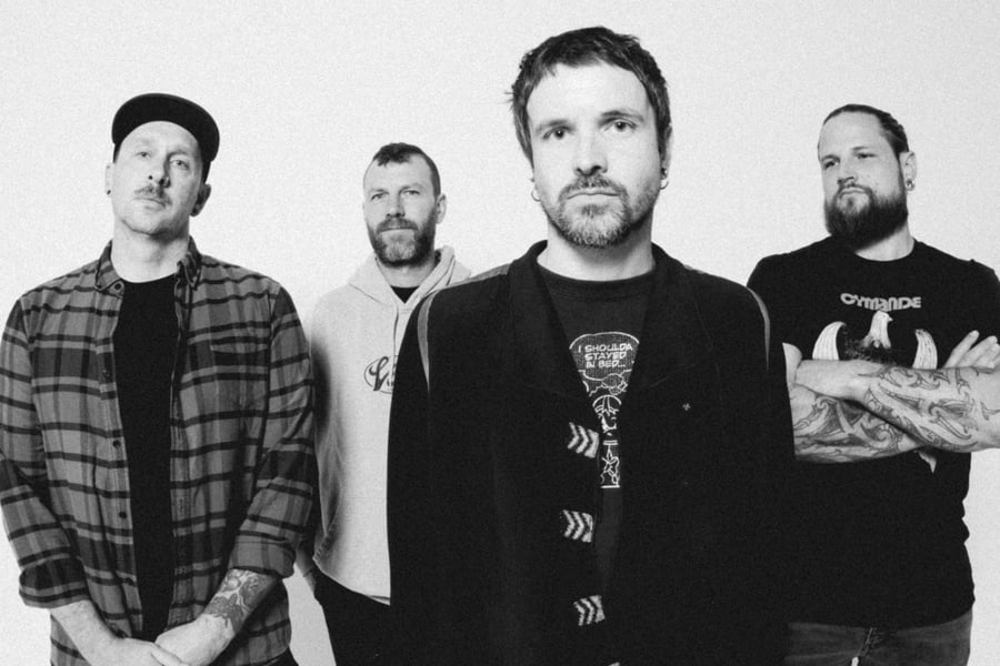 Kisschasy press image