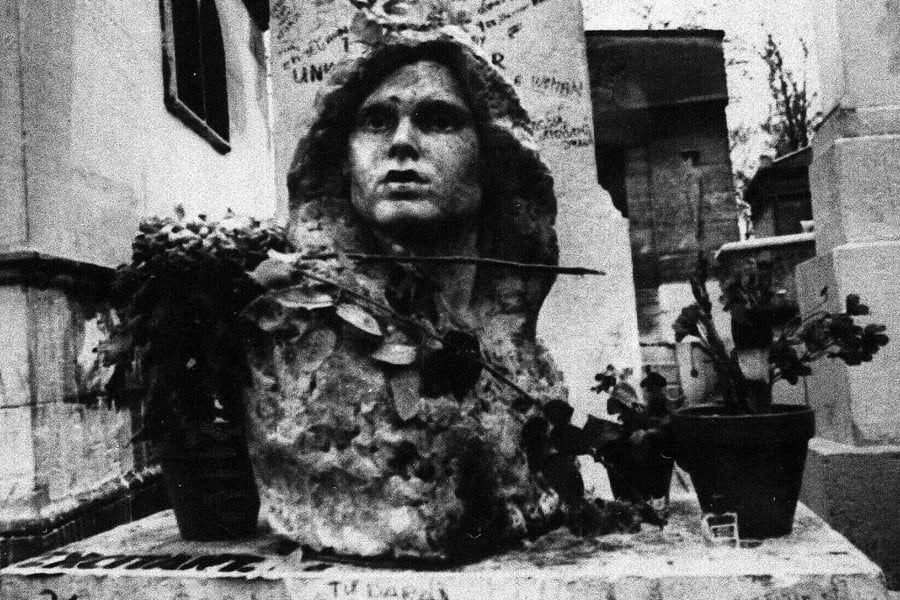 Jim Morrison's gravesite bust