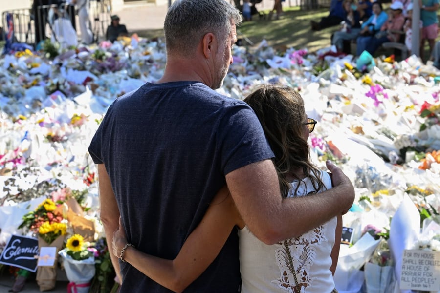 The flower memorial beside Bondi Pavilion