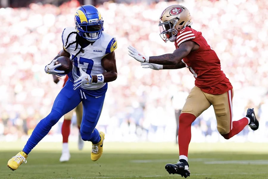 The LA Rams vs the San Fran 49ers