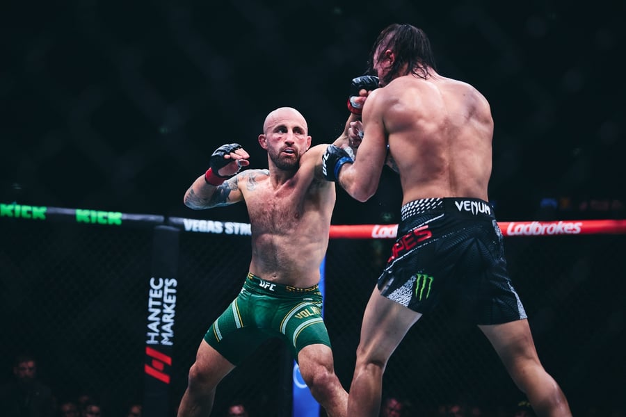 UFC 325: VOLKANOVSKI vs. LOPES 2