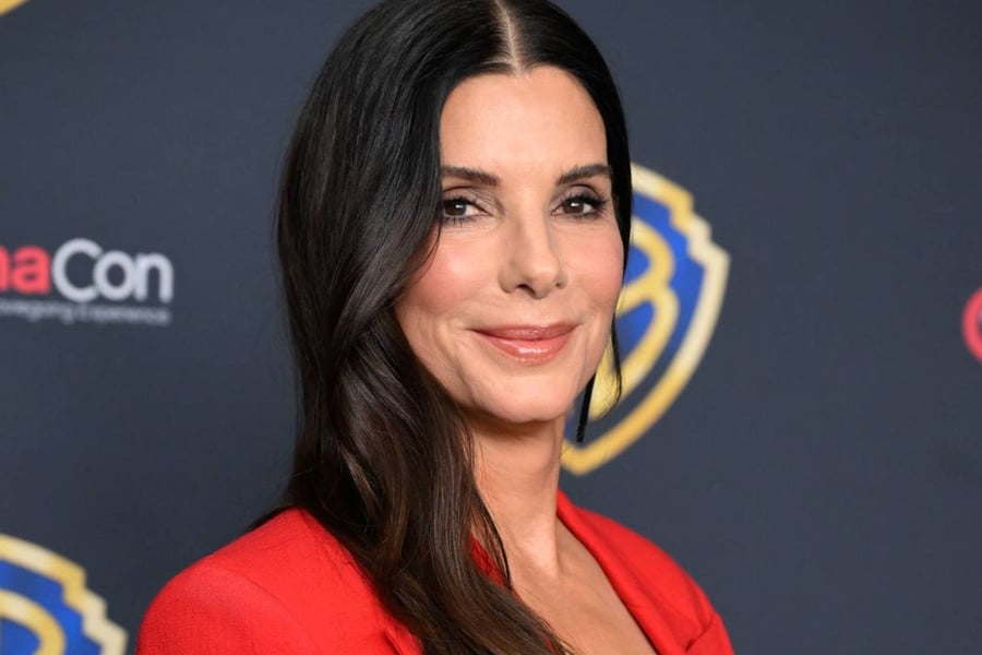 Sandra Bullock