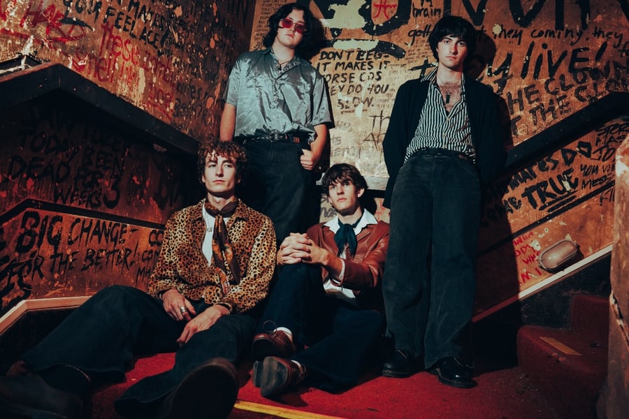 Borderline press shot